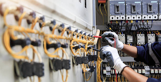 Professional Electrician technician working in Newburgh Heights, OH